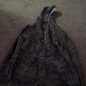 Universal Thread Camo Jacket